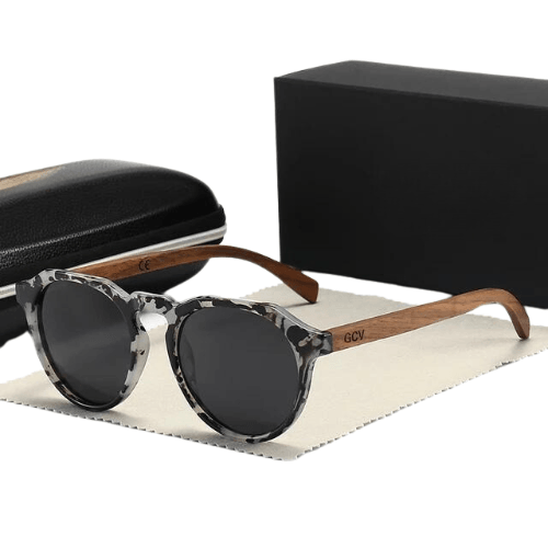 Óculos de Sol Feminino com Acabamento Leopard Grain em Madeira - Femory