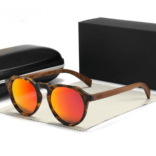 Óculos de Sol Feminino com Acabamento Leopard Grain em Madeira - Femory
