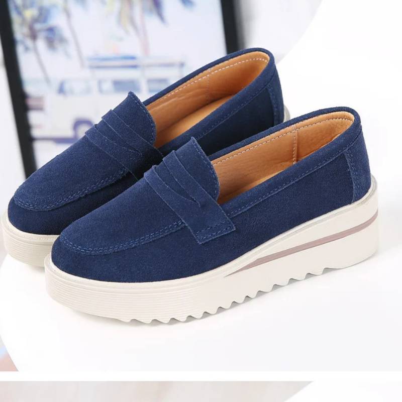 Mocassim Feminino Clássico em Couro
