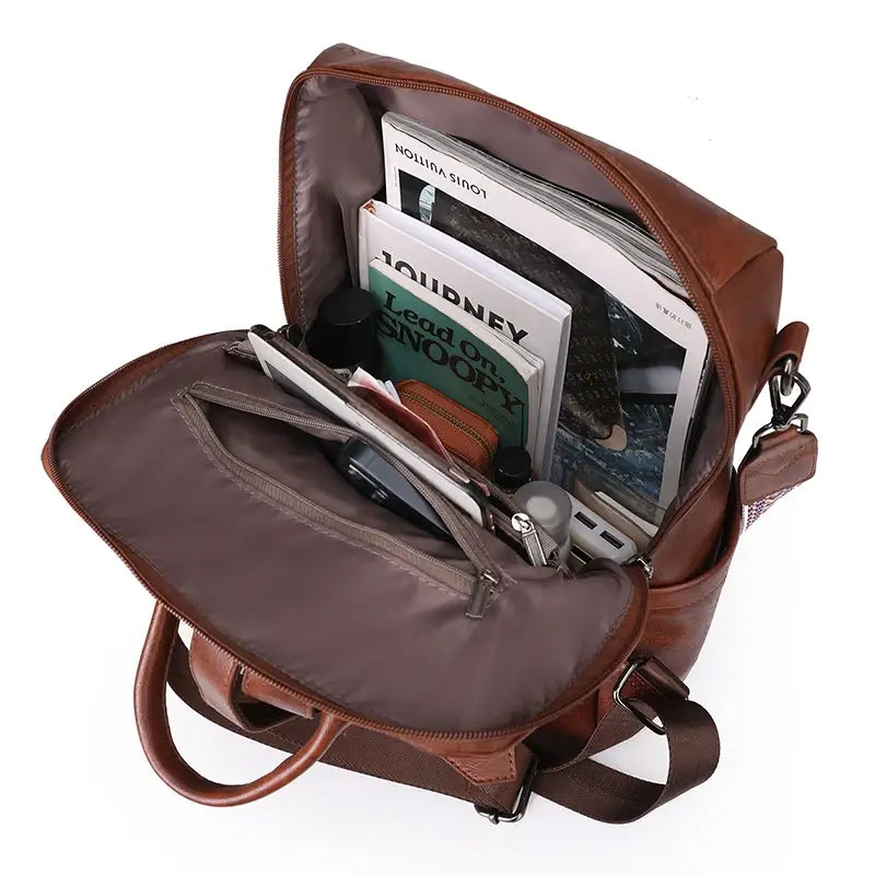Mochila Feminina em Couro Genuíno Léa Compacta