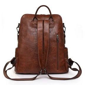 Mochila Feminina em Couro Genuíno Léa Compacta